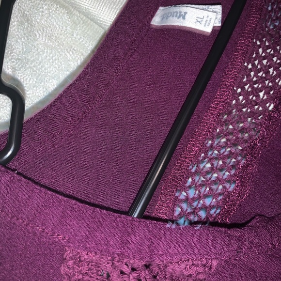 Juniors top - Picture 3 of 3